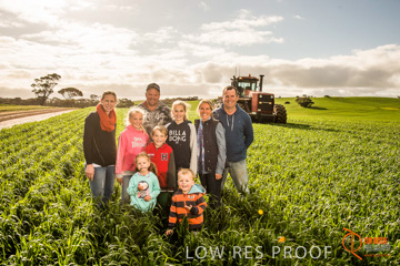 August 2015 / ROBERTS_AP_070_150805