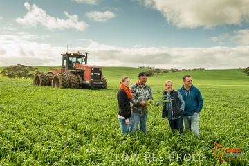 August 2015 / ROBERTS_AP_085_150805