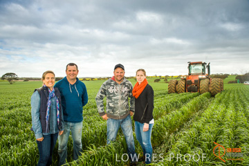 August 2015 / ROBERTS_AP_118_150805