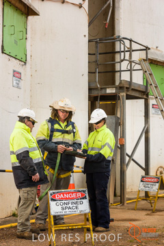 August 2015 / WHS_CONFINED_SPACE_009_150805