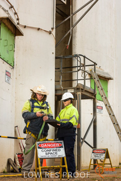 August 2015 / WHS_CONFINED_SPACE_017_150805