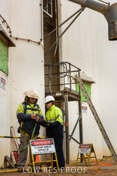 August 2015 / WHS_CONFINED_SPACE_020_150805