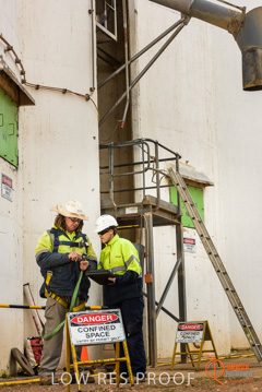 August 2015 / WHS_CONFINED_SPACE_021_150805
