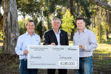 VITERRA / VITRRA_CHARITY_CHEQUES_014_160513