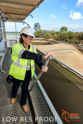 April 2017 / CLASSING_HUT_098_170427