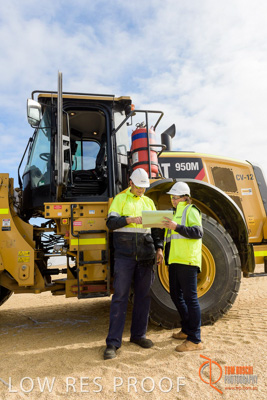 April 2017 / PRE_START_FRONT_END_LOADER_009_170427