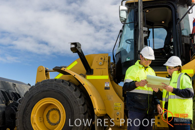 April 2017 / PRE_START_FRONT_END_LOADER_030_170427