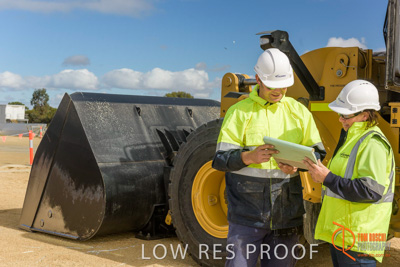 April 2017 / PRE_START_FRONT_END_LOADER_041_170427