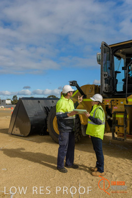 April 2017 / PRE_START_FRONT_END_LOADER_046_170427