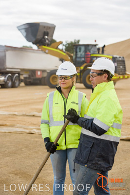 April 2017 / TALKING_BUNKER_051_170427