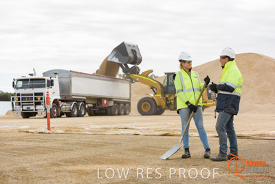 April 2017 / TALKING_BUNKER_072_170427