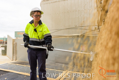 April 2017 / TRUCK_UNLOADING_SAMPLING_016_170427