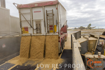 April 2017 / TRUCK_UNLOADING_SAMPLING_020_170427