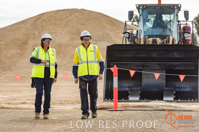 April 2017 / WALKING_BUNKER_002_170427