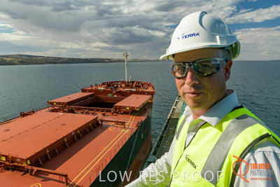 November 2017 / SHIP_LOADING_PL_093_171121_TRP6510