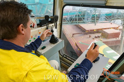 November 2017 / SHIP_LOADING_PL_118_171121_TRP6582