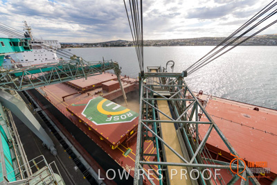 November 2017 / SHIP_LOADING_PL_124_171121_TRP6592