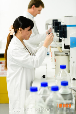 June 2018 / LAB_falling_numbers_female_180601_007