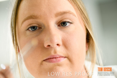 June 2018 / LAB_Microscope_female-male_colaborating_180601_057