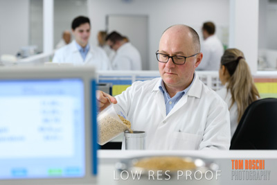 June 2018 / LAB_sample_measuring_female-male_180601_065