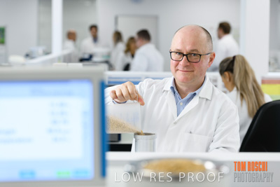 June 2018 / LAB_sample_measuring_female-male_180601_070