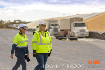 April 2019 / BUNKER_190401_235