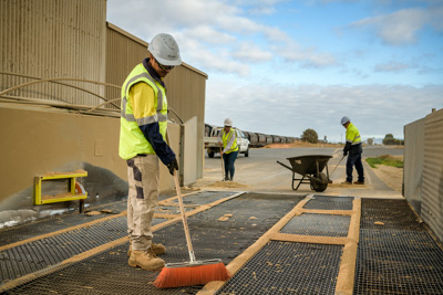 April 2019 / SWEEPING_190401_136