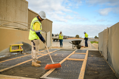 April 2019 / SWEEPING_190401_138