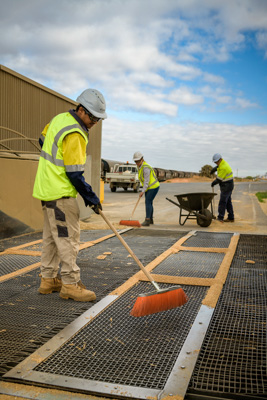 April 2019 / SWEEPING_190401_145