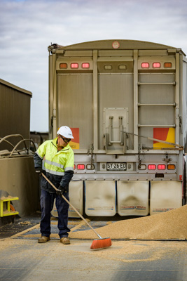 April 2019 / SWEEPING_190401_188