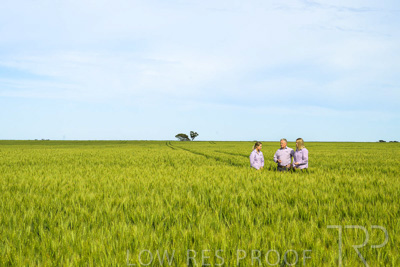 October 2022 / KANGAROO-FLAT-0621