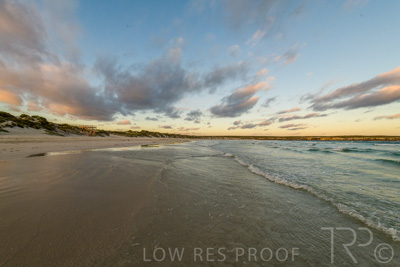 January 2023 / BEACH-SCENES_230104_049_WebRes