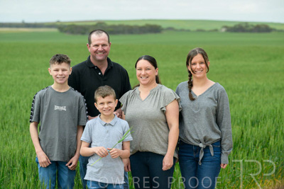 September 2024 / Malinong(SA)-Family_240925-_Z9C8444