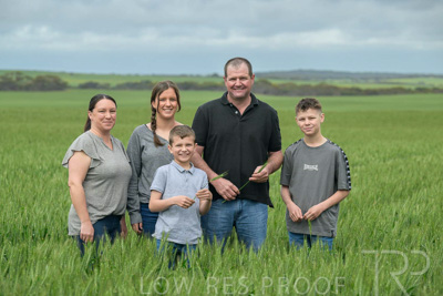 September 2024 / Malinong(SA)-Family_240925-_Z9C8616