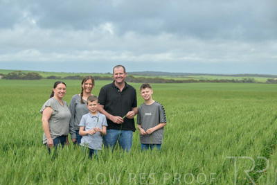 September 2024 / Malinong(SA)-Family_240925-_Z9C8669