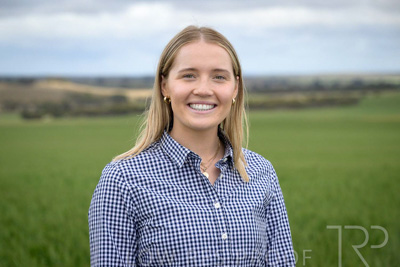 September 2024 / Staff(SA)-Headshots_240925-_Z9C9701