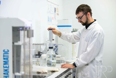 February 2025 / LAB-Falling-Numbers_250203-_Z9C0636