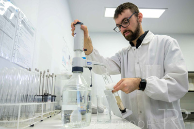 February 2025 / LAB-Falling-Numbers_250203-_Z9C0756