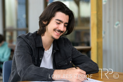 April 2022 / CARERS-SA-YOUNG-CARERS_220429_059