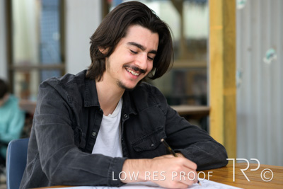 April 2022 / CARERS-SA-YOUNG-CARERS_220429_060