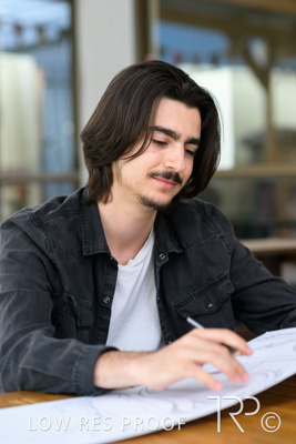 April 2022 / CARERS-SA-YOUNG-CARERS_220429_065