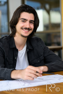 April 2022 / CARERS-SA-YOUNG-CARERS_220429_071