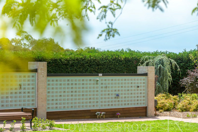 December 2023 / Contemplation-Court_231205_85E4929