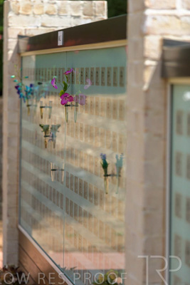 December 2023 / Contemplation-Court_231205_85E4954