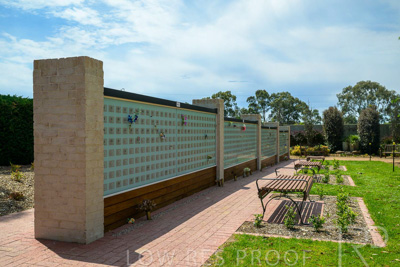 December 2023 / Contemplation-Court_231205_Z9E2535