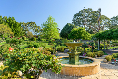 September 2023 / East-Fountain-1_230929_Z9C4146