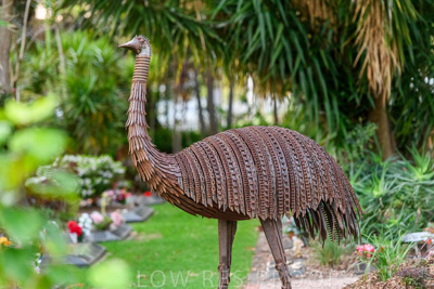 September 2023 / Emu-Statue_230928_85E2459