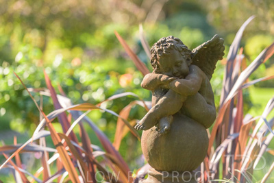 September 2023 / Generic-Gardens-Statues_230929_85E2519