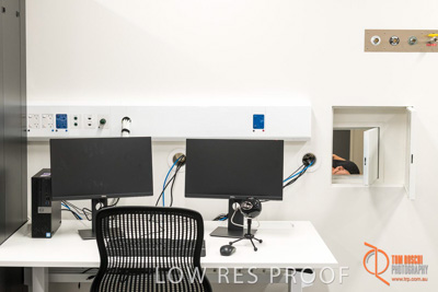 November 2018 / CHEESMAN_MOB_AISH_023_181115