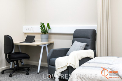 November 2018 / CHEESMAN_MOB_AISH_040_181115